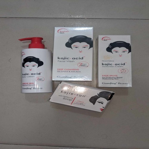 Kojic acid Whitening Combo 4in1 (Lotion,Soap, Face Wash , Sun cream)