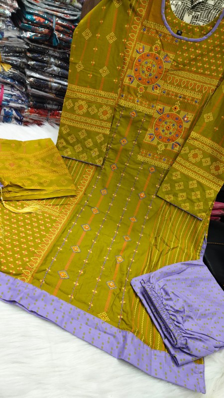 Arong Batik Classic Elegance Set