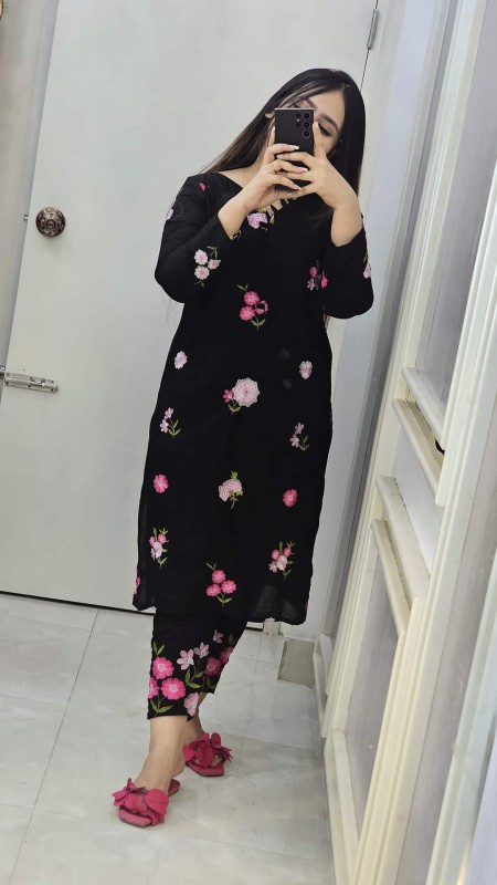 Embroidered two-piece For Women