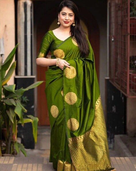 Royal Elegance Silk Saree with Blouse Piece