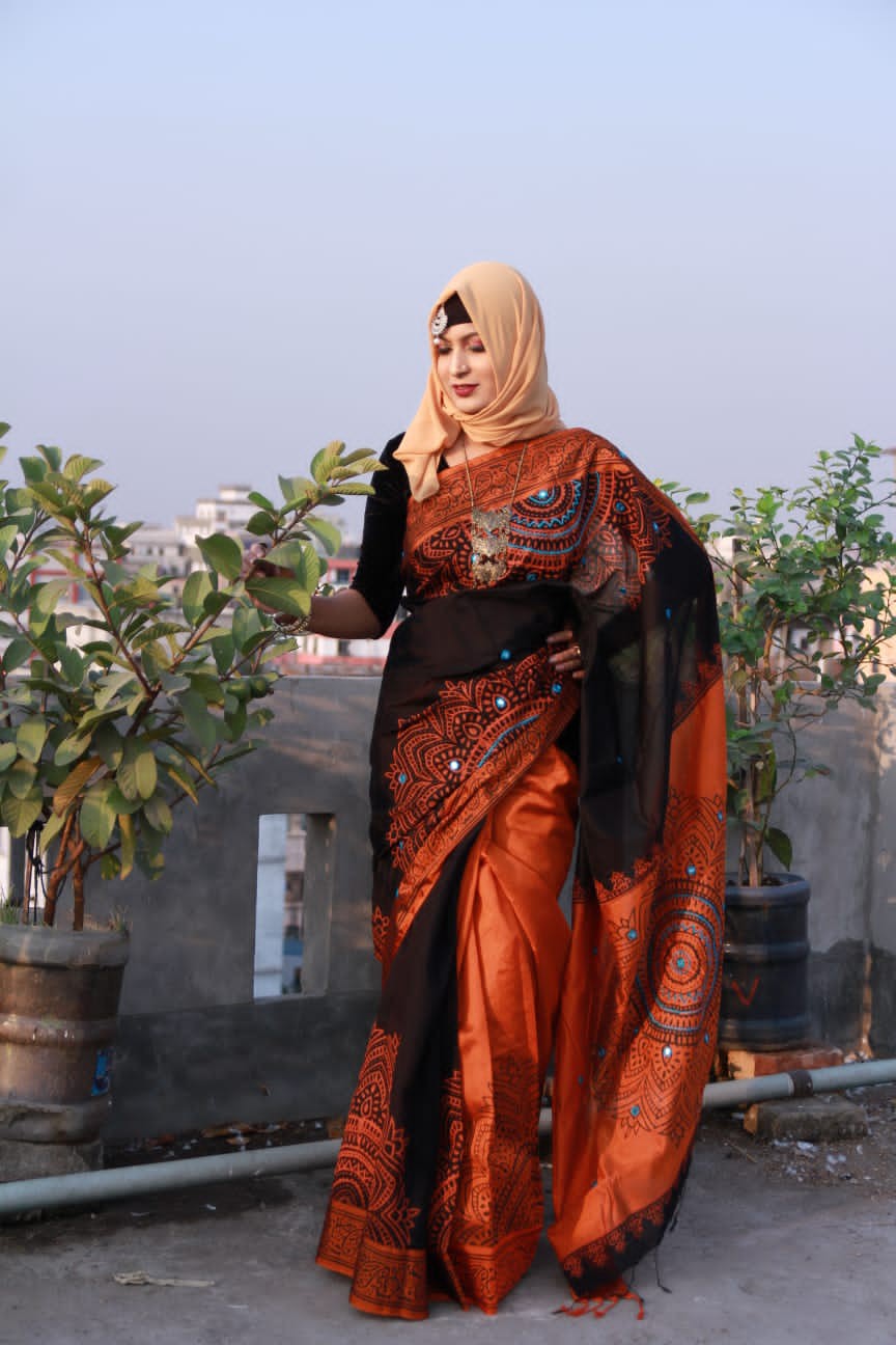 Handprint half silk saree