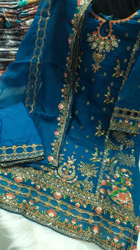 Pakistani Delight 4-Piece Set