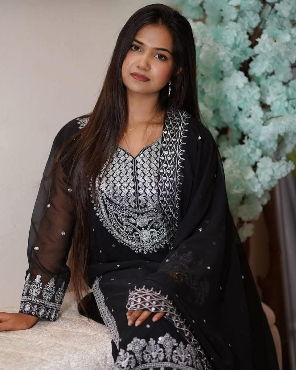 Weight less jorjet Three Piece