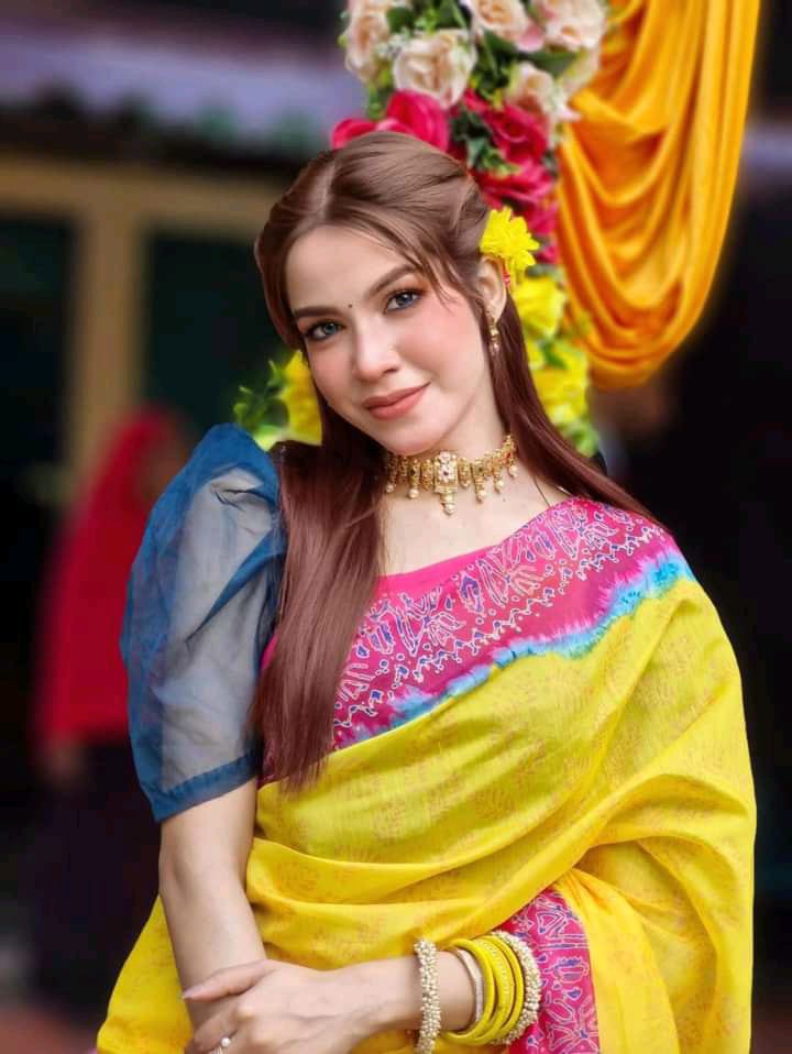 Elegant Muse Half Silk Saree