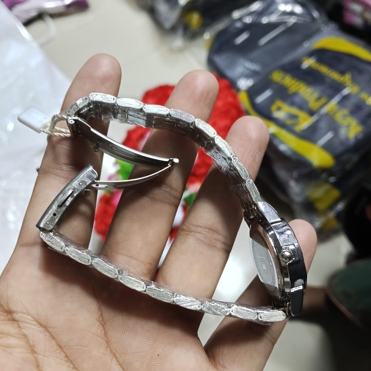 OLEVS 9931G New Exclusive Design Quartz Watch for Men (Black Dial)