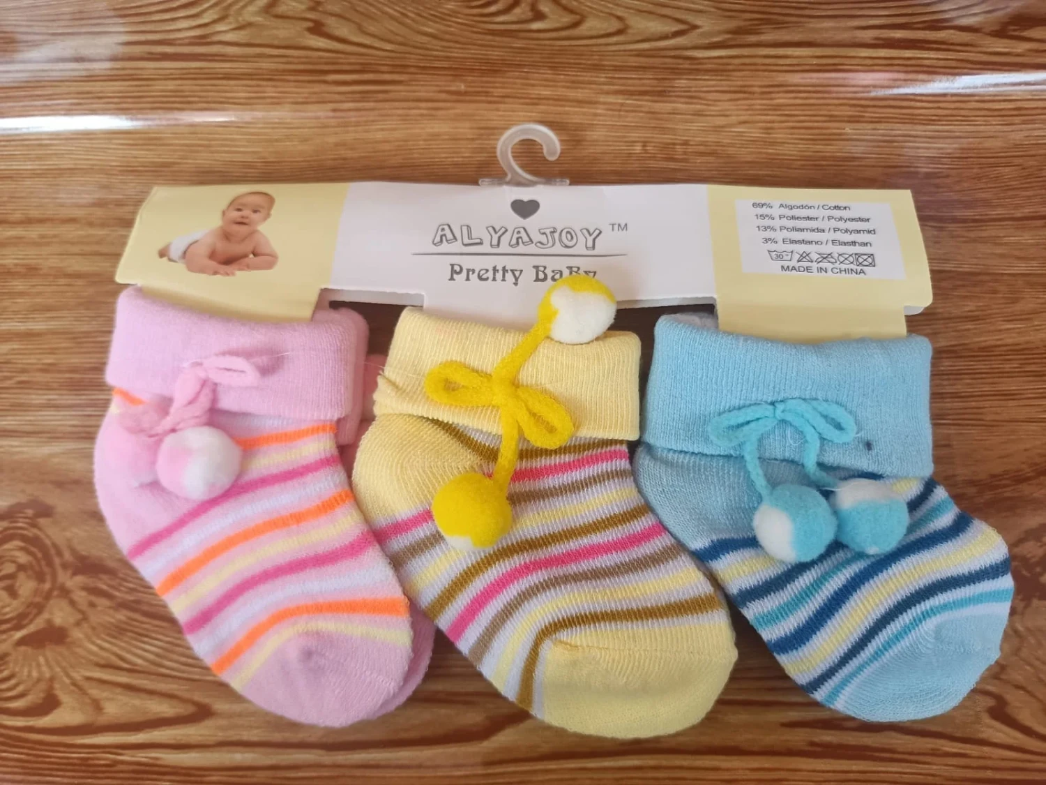 1 Pair Multicolor Multi Design New Born Baby Socks/Cloth Shoes