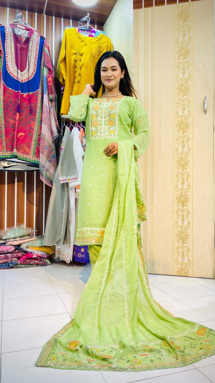 Georgette Embroidery Three Piece (7)