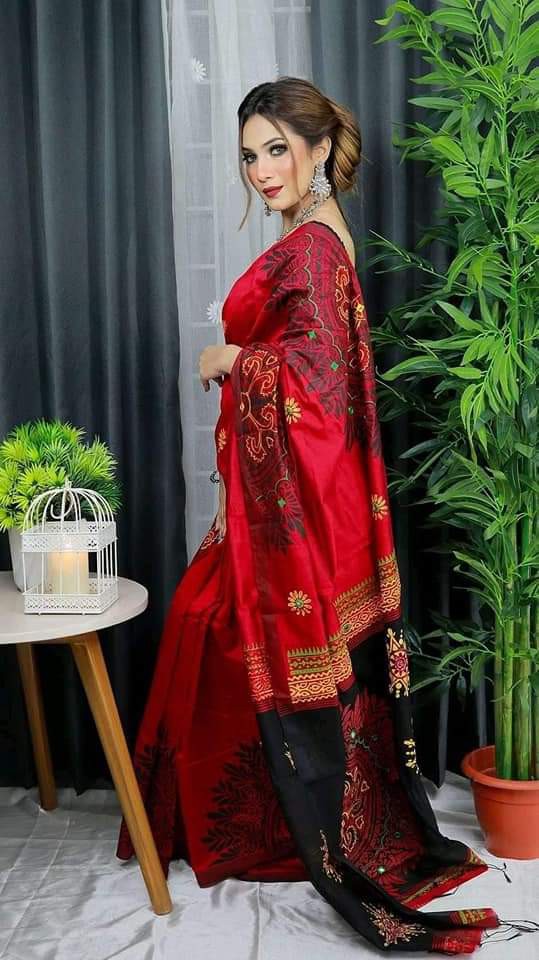Ethnic Charm Dupion Silk Saree