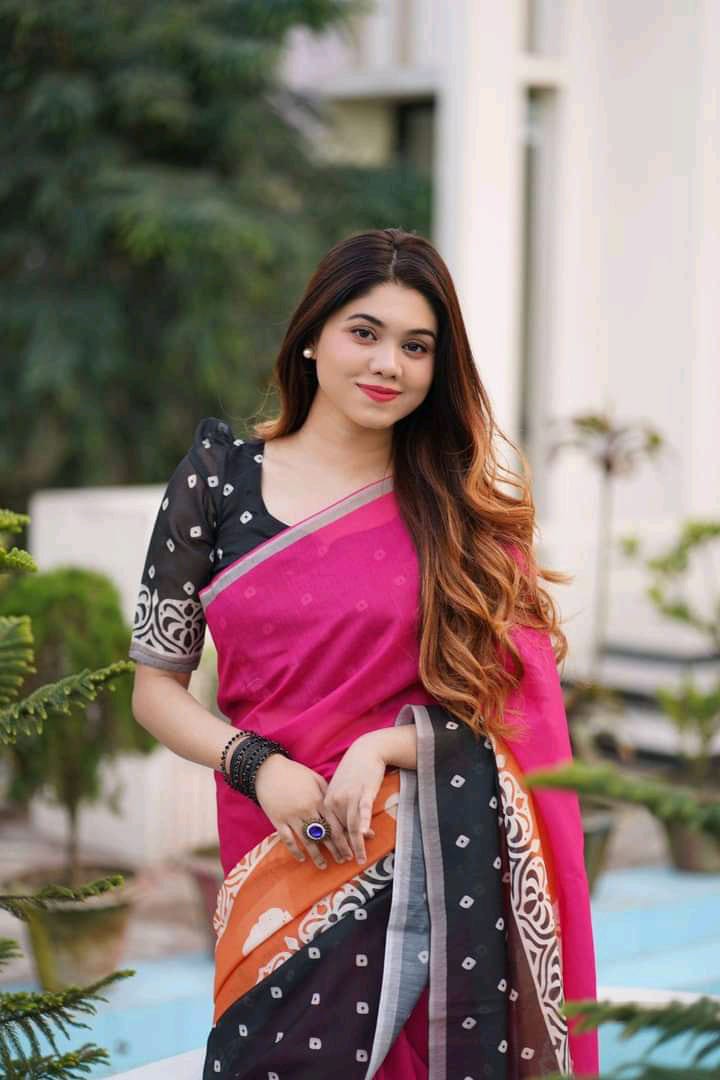 Adhuri silk saree