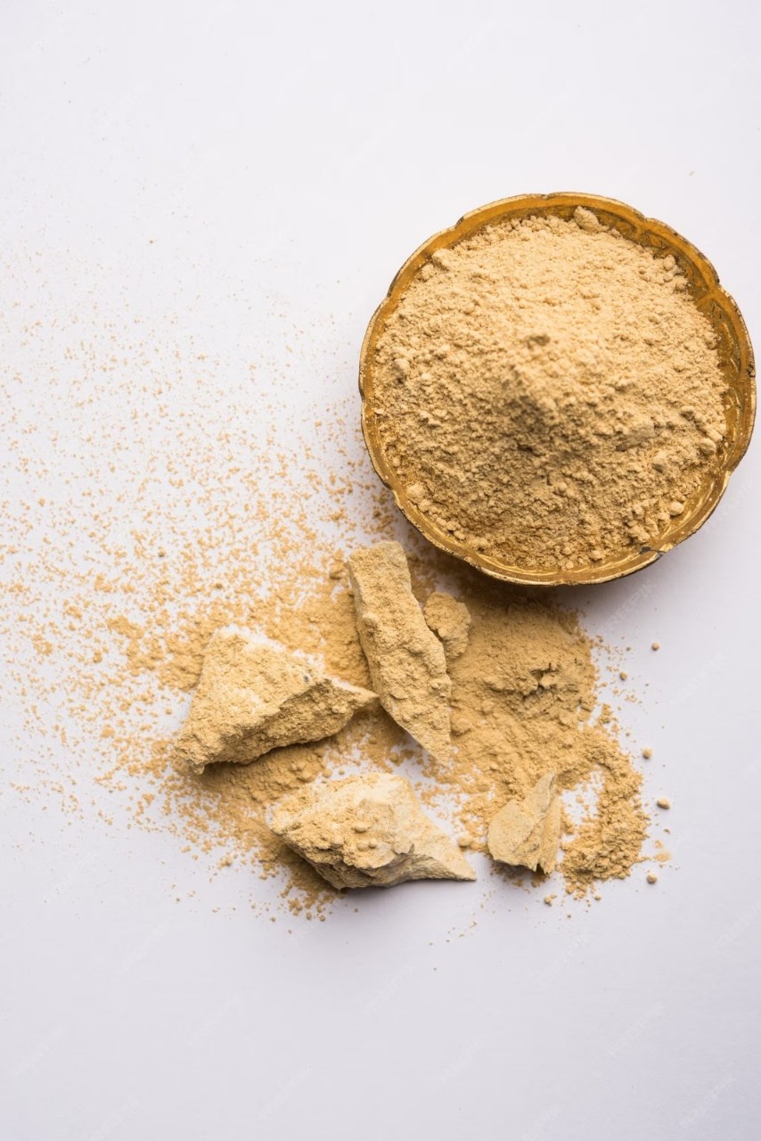 Nature Leaf - Multani Mati Gura / Multani Mitti Powder - 100gm Jar | Pakistan