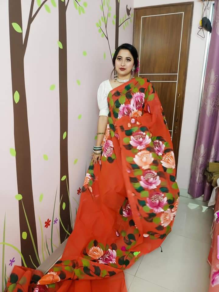 Handprint embroidery work on half-silk saree(4)