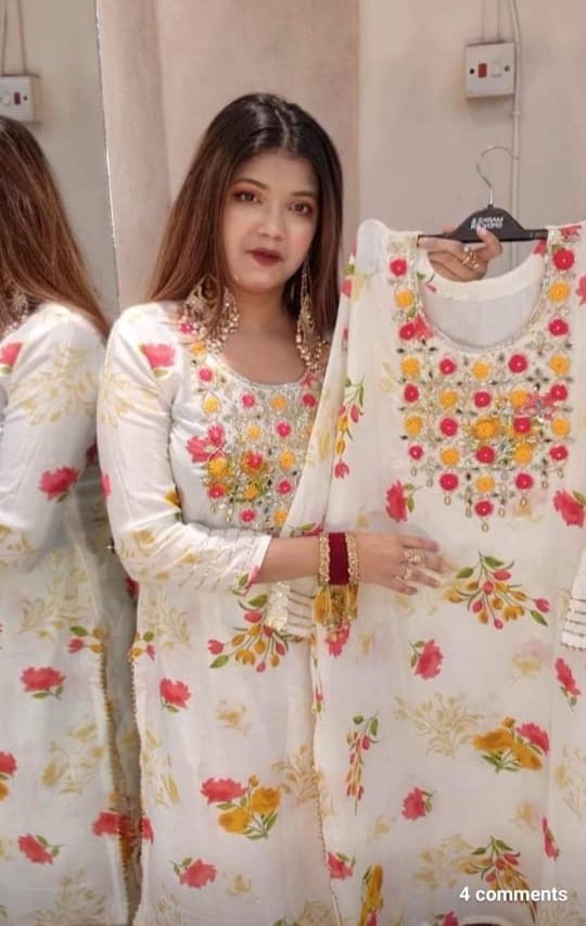 Naira Cut Three Piece Exclusive Look