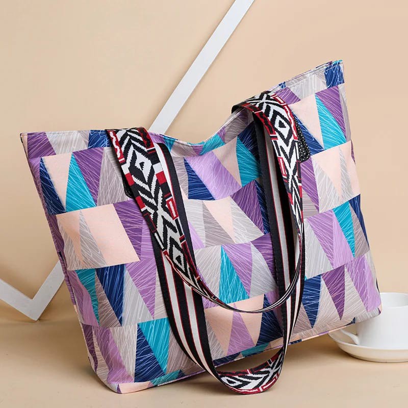 Trendy Ladies Handbags green color