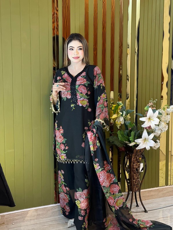 White Gold Georgette Three Piece