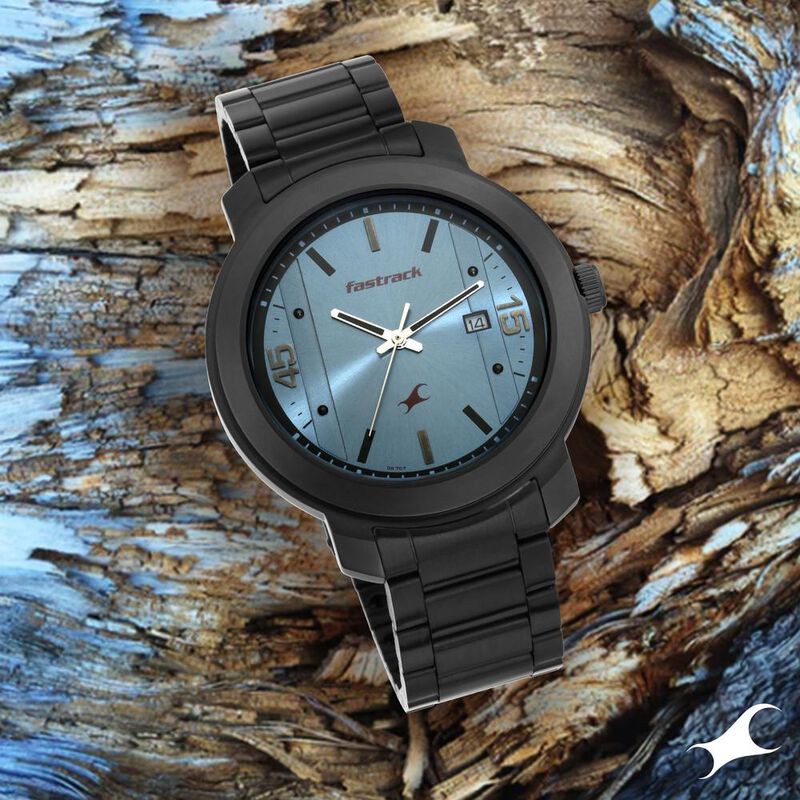 Fastrack NR3246NM01 Bare Basics Quartz Analog with Date Blue Dial Stainless Steel Strap Watch