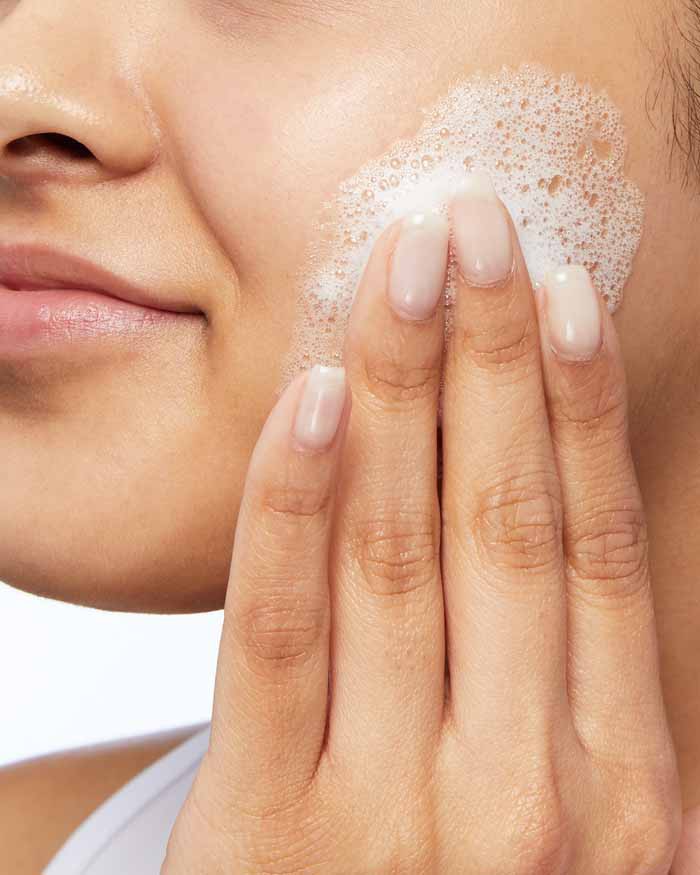 Cerave Foaming Cleanser For Normal To Oily Skin 236ml (Made in UK)