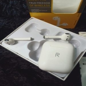 Realme-Wireless-Earbuds-3