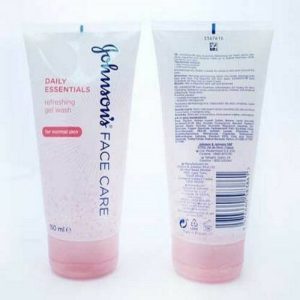 Johnsons-Face-Care-Daily-Essentials-Gentle-Exfoliating-Wash-2