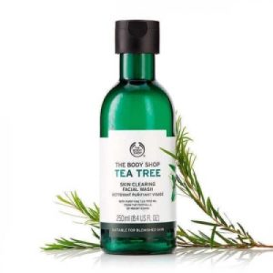 The-Body-Shop-Tea-Tree-Skin-Clearing-Facial-Wash-5