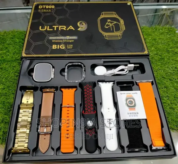 DT-900-Ultra-SmartWatch-With-Free-7-Straps-2