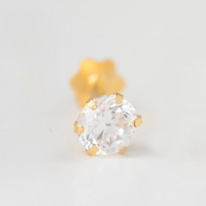 Diamond-Cut-Radium-Zirconia-Stone-Nose-Pin-One-Stone-18mm-With-gift-box-3