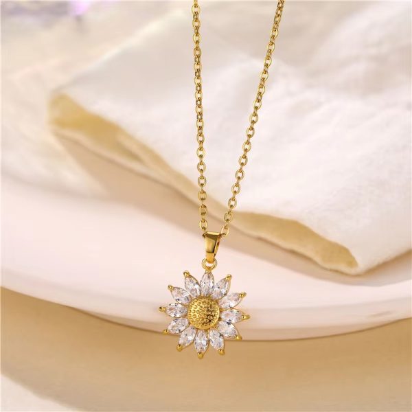 Golden-Vermiculite-To-Sunflower-Pendant-Personalized-Titanium-Steel-Necklace-Women-Fresh-Trend-Fashion-Jewelry-3