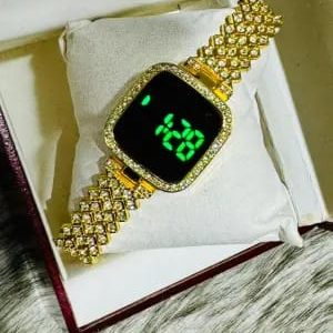 New-Trend-Fashion-Steel-Chain-Diamond-Women-Watch-Full-Diamond-Touch-Screen-LED-Water-Diamond-Bracelet-Watch-Golden-2